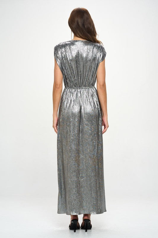 Vestido metalico con abertura