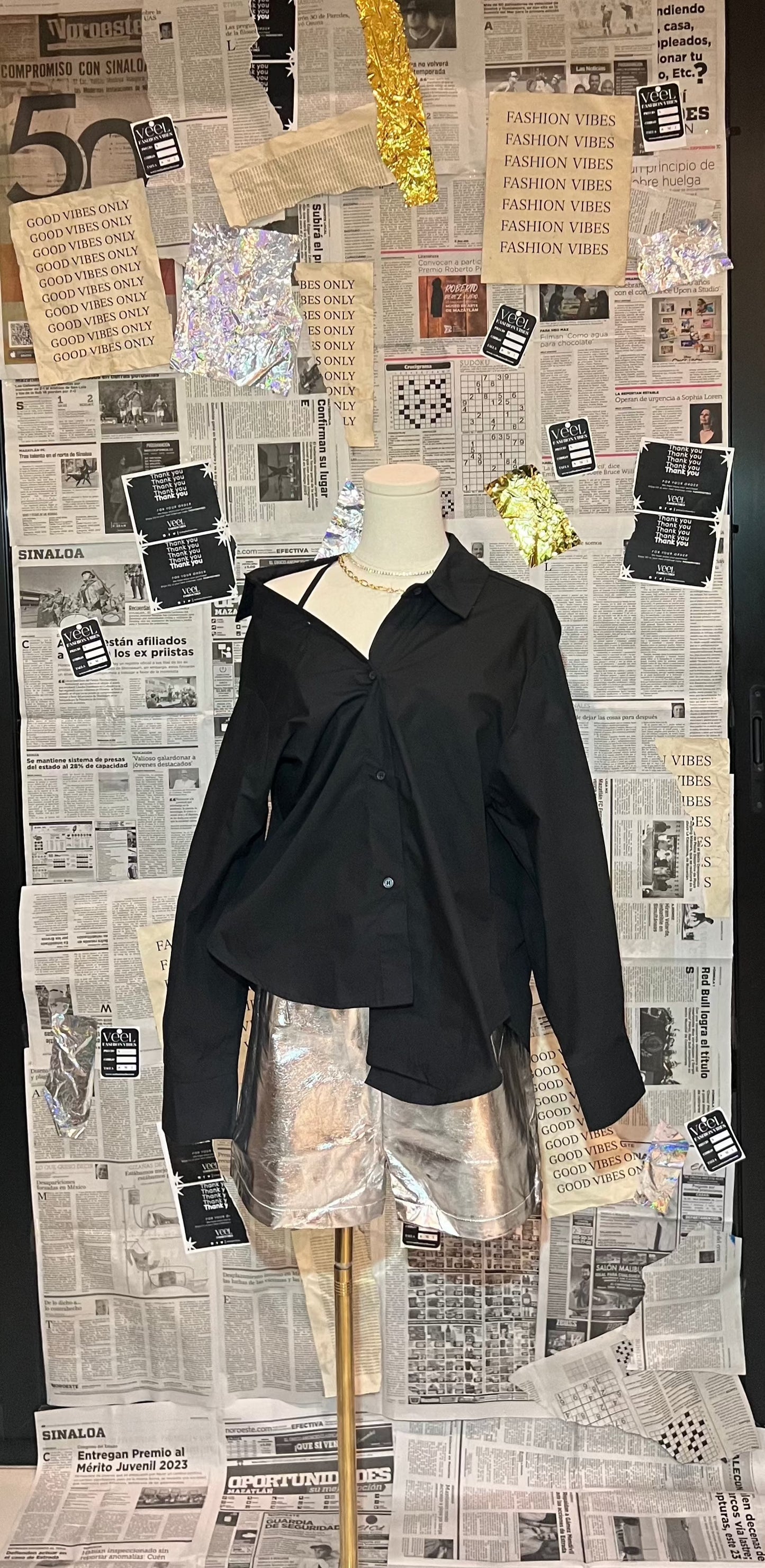 Camisa asímetrica off the shoulder