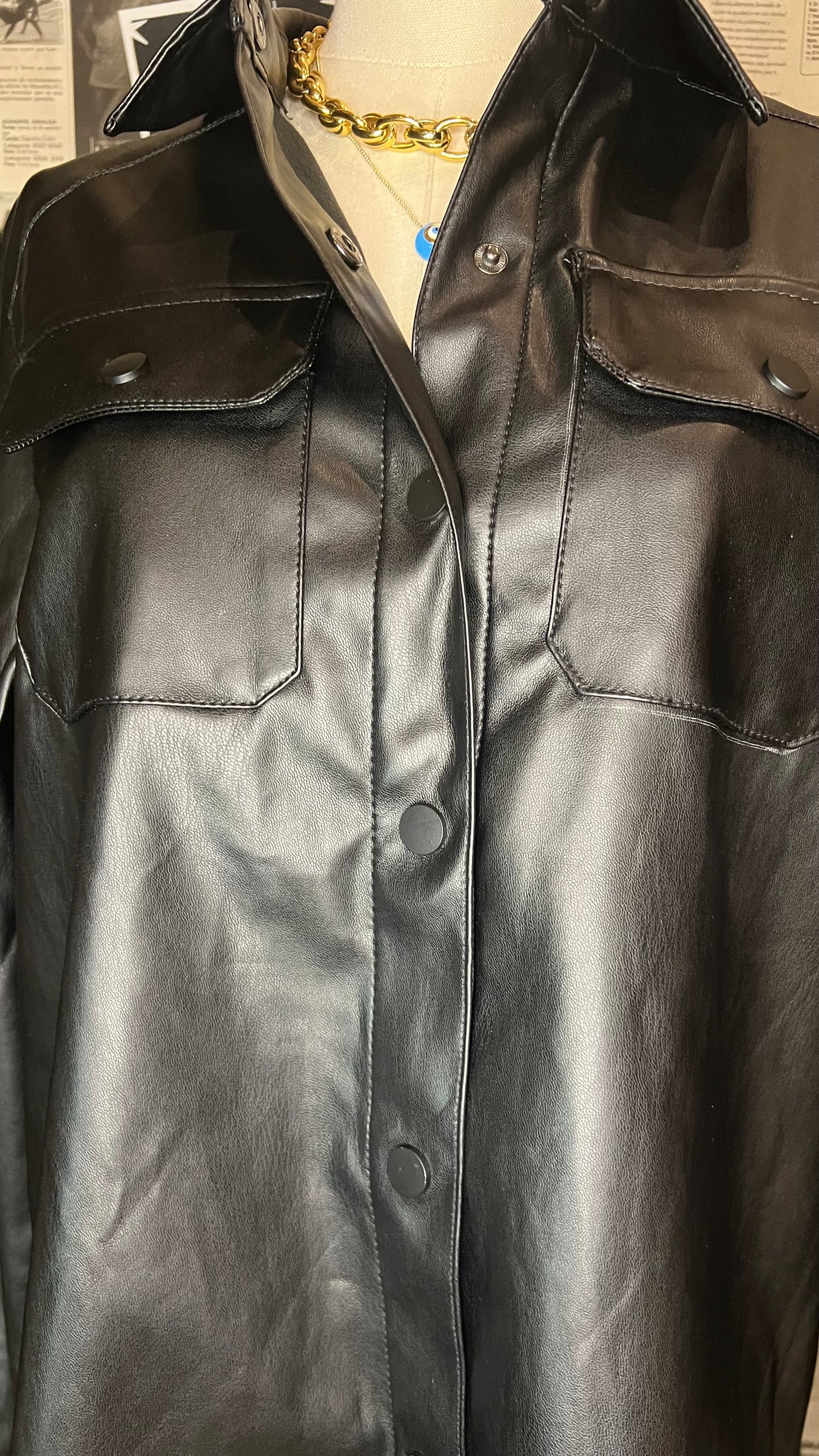 Camisa de piel