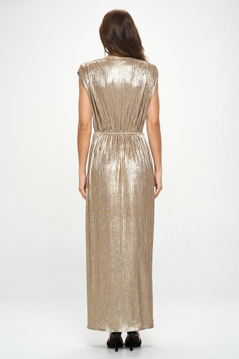 Vestido metalico con abertura