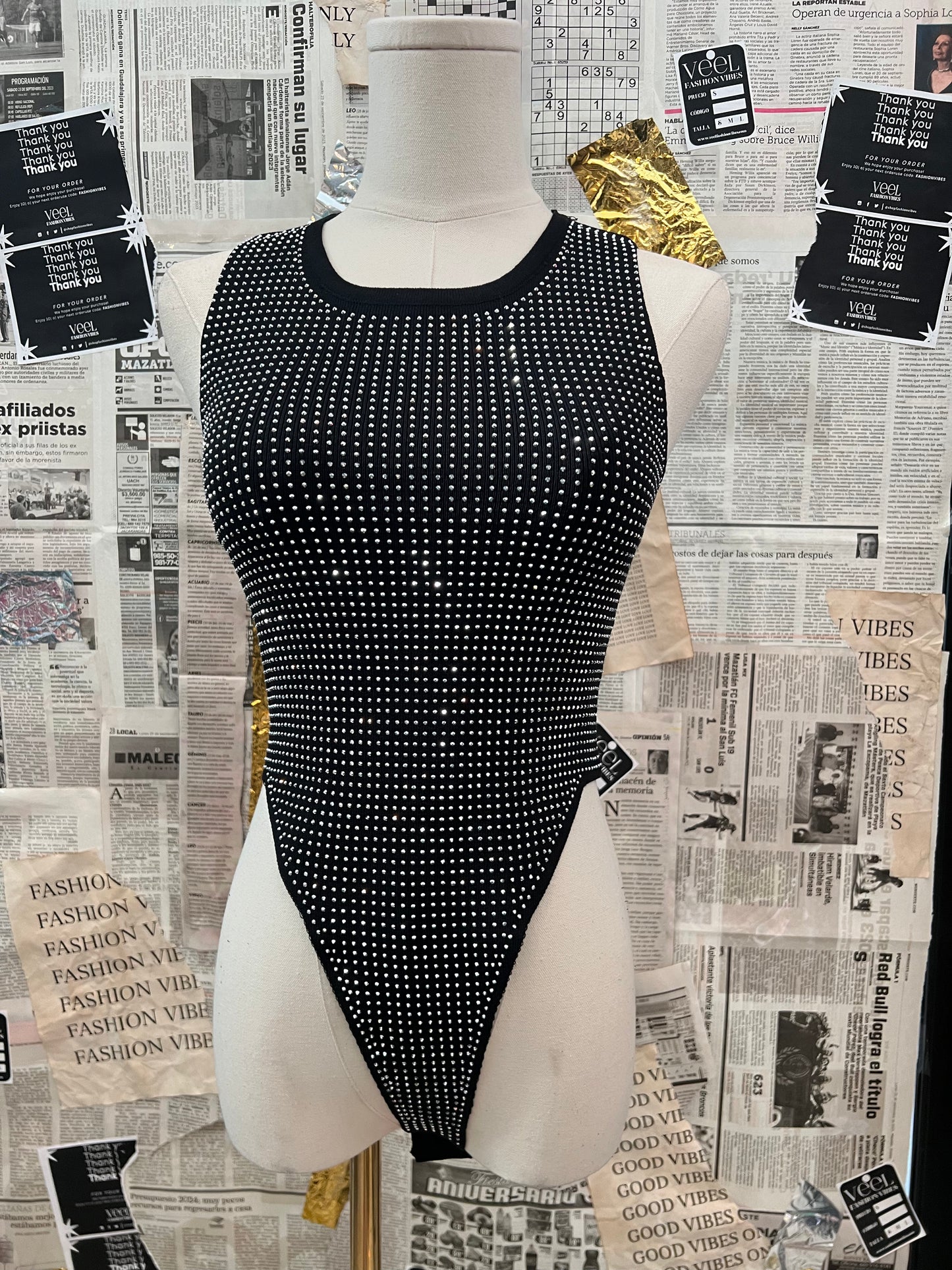 Body con piedras
