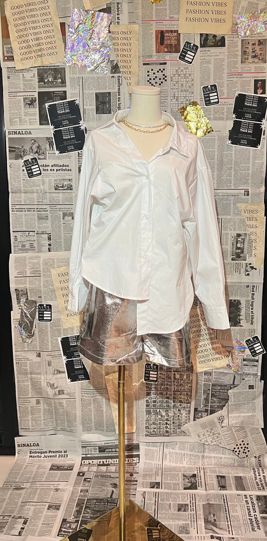 Camisa asímetrica off the shoulder